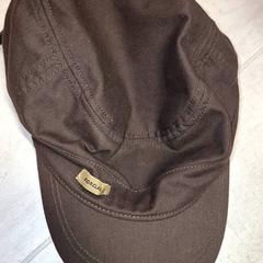 Petje groen/bruin, a été signalé par Qbuzz DMG utilisant iLost