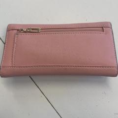 Pénztárca Verhoeven, amint azt HTM az iLost segítségével jelentette.