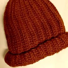 Hoed Brauwn, zoals gemeld door Mövenpick Hotel Amsterdam City Centre met iLost