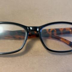Glasses, as reported by Fenix using iLost