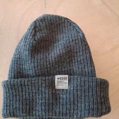 Bonnet laine Gris, zgłoszono przez IKEA Lyon Grand Parilly przy użyciu iLost