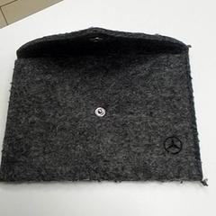 Pochette MAILLOT, come riportato da ilévia utilizzando iLost