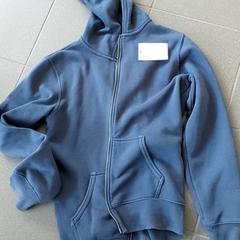 Oblečení - Blauwe sweater Baker, jak nahlášeno Regio Limburg - Leuven pomocí iLost