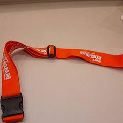 Cinghia Oranje  travel, come riportato da Van der Valk Hotel Schiphol utilizzando iLost