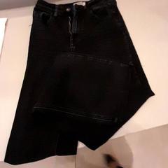 Denim pants Zwart, as reported by Van der Valk Hotel Schiphol using iLost