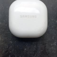 Audifonos inalambricos Samsung Wit, ha sido reportado por Arriva Limburg Zuid con iLost