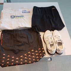 İLost kullanarak Regio West-Vlaanderen tarafından bildirildiği gibi Spor çantası Zwarte sporttas