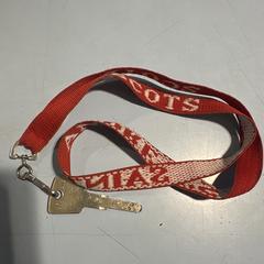 Key red cord sleutel rode rood, som rapporterats till iLost