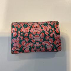 財布 (サブカテゴリ) drury, UK がiLostで Gemeente Amsterdam - Bureau Gevonden Voorwerpen によって報告されました