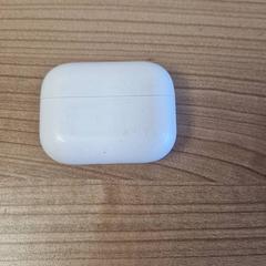 Estuche de airpods, ha sido reportado por Transdev Gooi en Vechtstreek con iLost