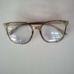 Briller, som rapportert av Twisto ved bruk av iLost