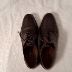 Sabatilla & Sabata, segons ha informat Grand Hotel Amrâth Amsterdam mitjançant iLost