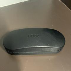 علبة نظارات، كما تم الإبلاغ عنه بواسطة Pathé Amersfoort عبر iLost