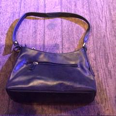 Sac Zwart, a été signalé par De Heeren van Aemstel utilisant iLost