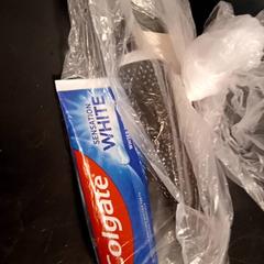 Elektrische tandenborstel tandenborstel/tandpasta, zoals gemeld door Van der Valk Hotel Sneek met iLost