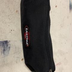 الحالة Eastpak USA، كما تم الإبلاغ عنه بواسطة Artis عبر iLost