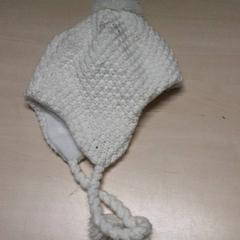 قبعة صغيرة، كما تم الإبلاغ عنه بواسطة Arriva Oost-Brabant عبر iLost