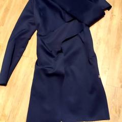 Emakumezko jaka jas, gisa salatu by Arriva Limburg Noord iLost erabiliz