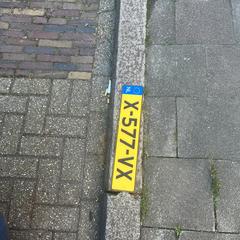 Kentekenplaat X-577-VX, jak zgłoszono do iLost