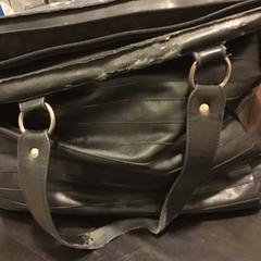 Väska, rapporterat av U-OV Utrecht med iLost