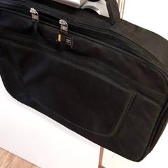 Mala de computador portátil, como reportado por Qbuzz ZHN utilizando o iLost