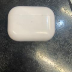 Lege airpods case lege case case, ako bolo nahlásené Rotterdam The Hague Airport pomocou iLost