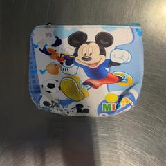Peňaženka kind mickey, ako bolo nahlásené Burgers' Zoo pomocou iLost