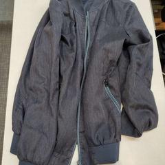 Jakke, som rapportert av Rijksmuseum van Oudheden ved bruk av iLost