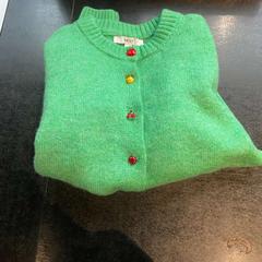 Trui, zoals gemeld door Hotel V Fizeaustraat met iLost