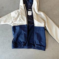 Płaszcz Enfant beige et bleu 10 ans, zgłoszono przez IKEA Brest Guipavas przy użyciu iLost