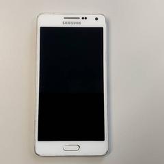 Chytrý telefon Wit Samsung, jak nahlášeno Regio Oost-Vlaanderen pomocí iLost
