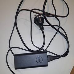 Nabíječka notebooku Dell, jak nahlášeno Van der Valk Hotel Schiphol pomocí iLost