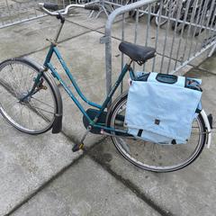 Damesfiets kopra blauw, como reportado por Stadswerk072 utilizando o iLost