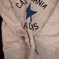 Camisola, como reportado por Rotterdam The Hague Airport utilizando o iLost