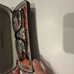 Glasses zwart, as reported by TU/e - Receptie Flux using iLost