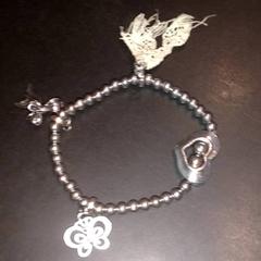 Bracelet, as reported by TivoliVredenburg using iLost