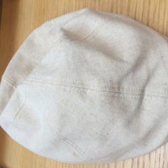 Pet, como reportado por Rijksmuseum van Oudheden utilizando o iLost