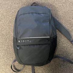 Batoh, jak nahlášeno Burgers' Zoo pomocí iLost