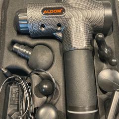 Massage gun がiLostで Inntel Hotels Amsterdam Landmark によって報告されました