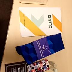 Livro, Meias & Jogo de tabuleiro, como reportado por Mövenpick Hotel Amsterdam City Centre utilizando o iLost