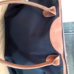 Tote bag, as reported by EBS Tramplein using iLost