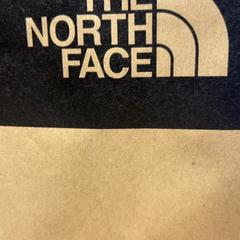Purchase north face the face がiLostで Designer Outlet Roermond によって報告されました