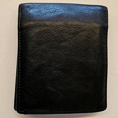 Portfel Drewett, zgłoszono przez GVB przy użyciu iLost