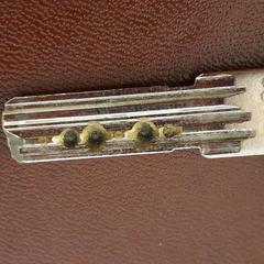 Clefs métal, as reported by TCL using iLost