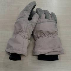 手袋 がiLostで IKEA Leangen によって報告されました