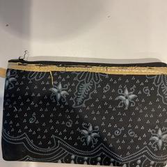 지갑 Op naam van Ouhaja, iLost를 사용하여 Gemeente Amsterdam에 보고됨