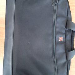 Sac d'ordinateur portable Burger, a été signalé par Qbuzz DMG utilisant iLost