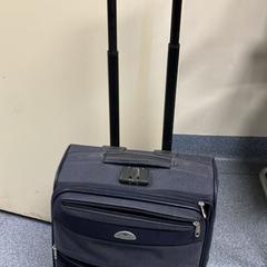 Valise, a été signalé par Sheraton Brussels Airport Hotel utilisant iLost