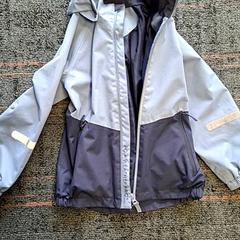 Jaqueta, segons ha informat Connexxion Amstelveen mitjançant iLost