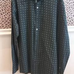 Camisa, segons ha informat Van der Valk Hotel Gorinchem mitjançant iLost